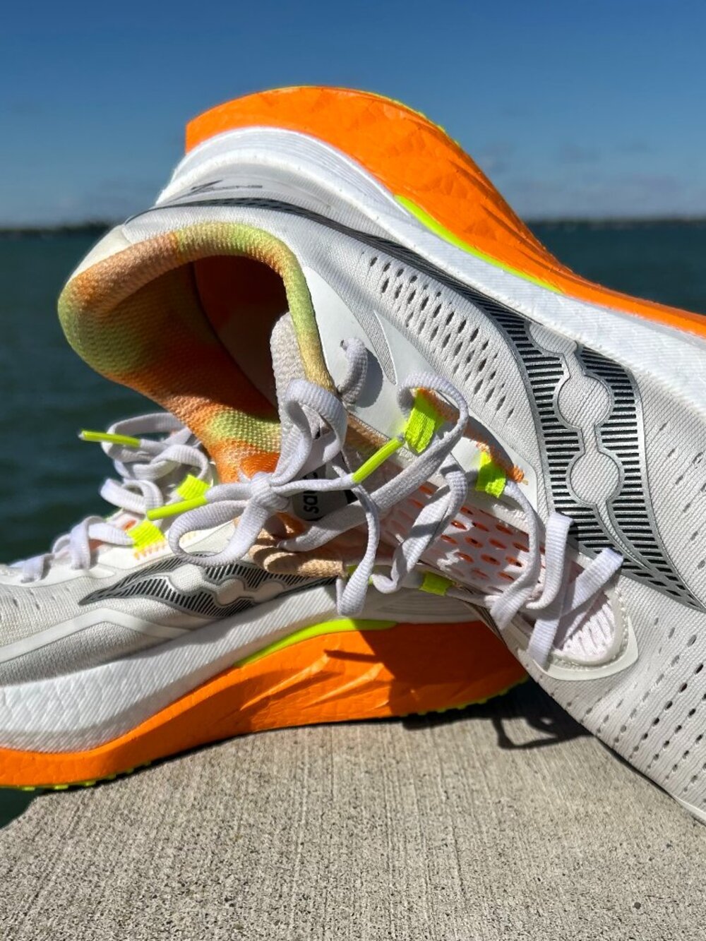 Saucony Endorphin Speed 4 Running Shoes Men Size 8 White Orange S20940-30